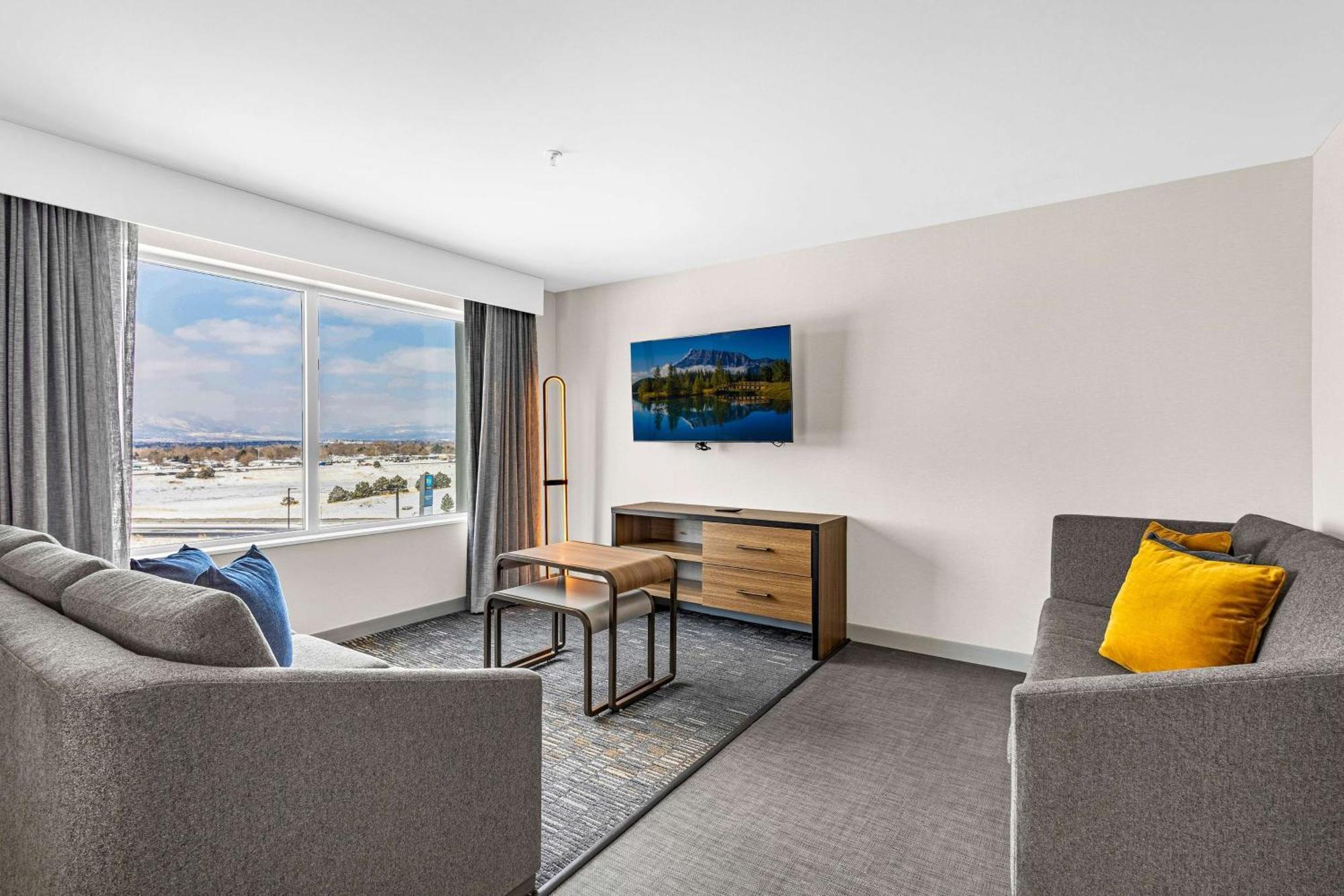 Homewood Suites By Hilton Colorado Springs Airport Exterior photo