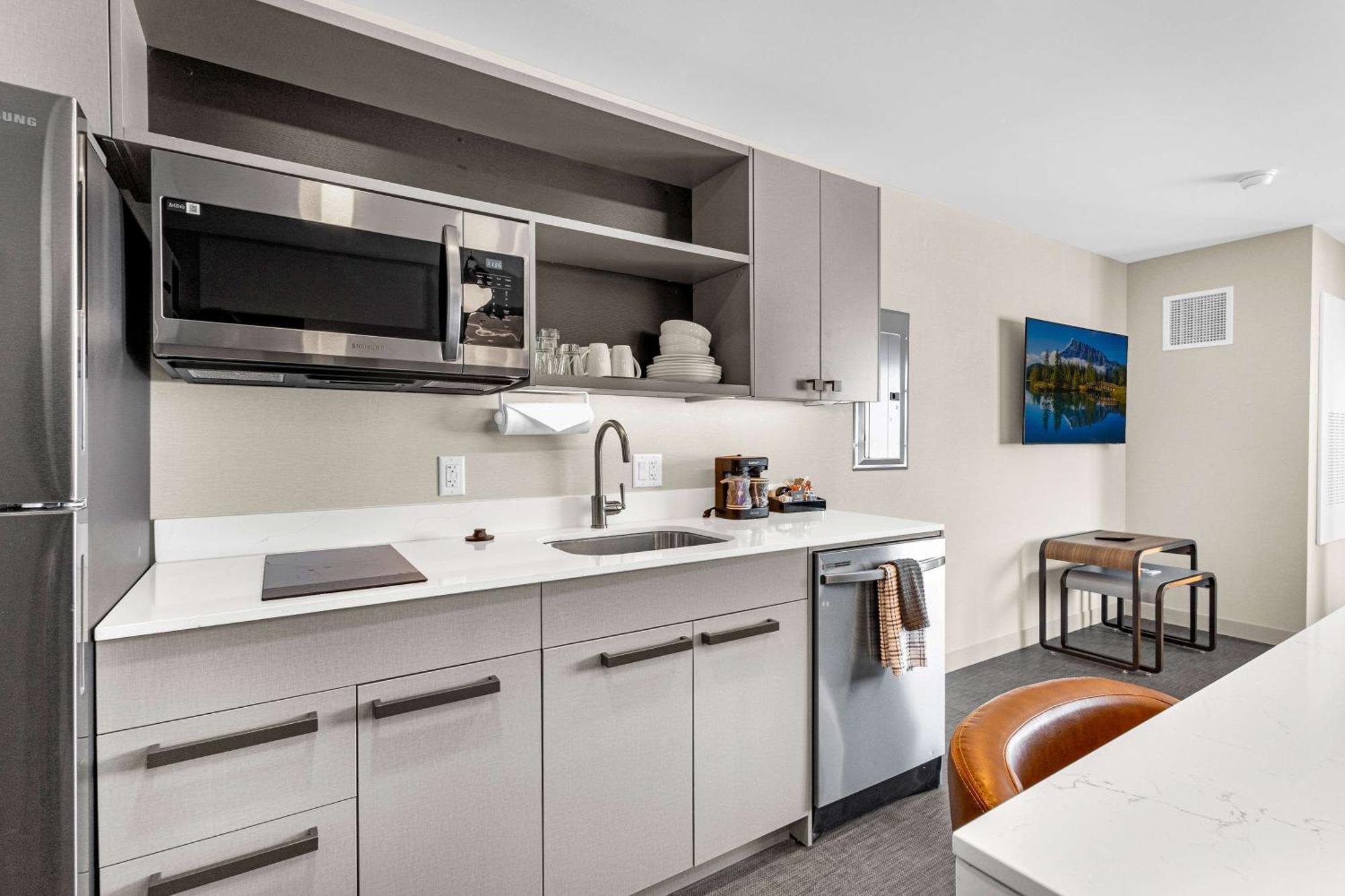 Homewood Suites By Hilton Colorado Springs Airport Exterior photo